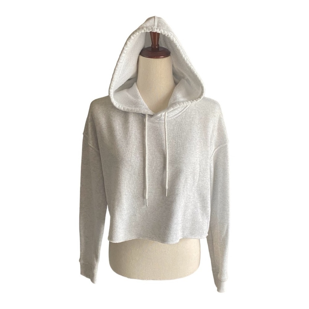 NWOT-90 DEGREES-LIGHT GRAY CROPPED SWEATSHIRT-SIZE XS